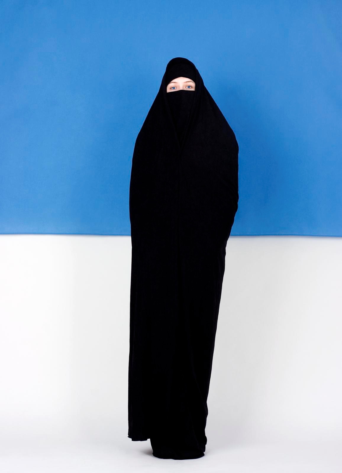 Tanja Muravskaja. Autoportree. Positsioonid. 2007. Fototrükk. 86x61